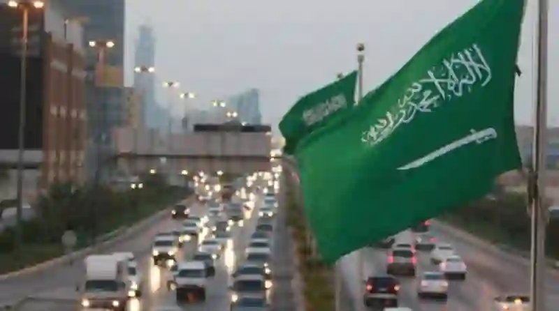 حقيقة صدور أوامر في السعودية بتسهيل منح الإقامة الدائمة للمقيمين في المملكة من هذه الجنسيات 