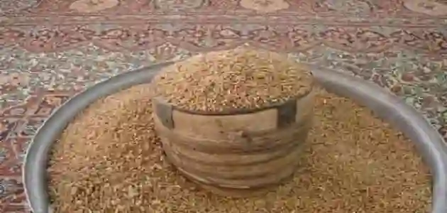 المُد يساوي كم صاع والصاع يساوي كم كيلو؟ 