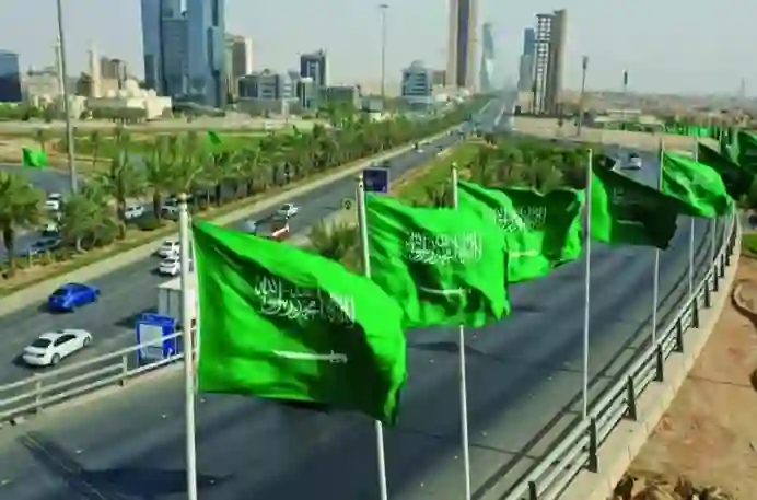 السعودية تستثني السودانيين القادمين بتأشيرة عُمرة من قرار المغادرة قبل موسم الحج وتمنحهم تأشيرة تسمح لهم بالبقاء في المملكة لمدة غير محددة